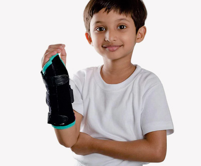 Wrist-and-Forearm-Splint